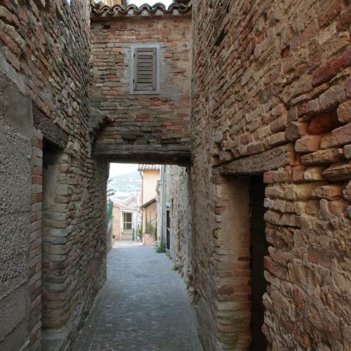 vicolo-della-cisterna-montemontanaro